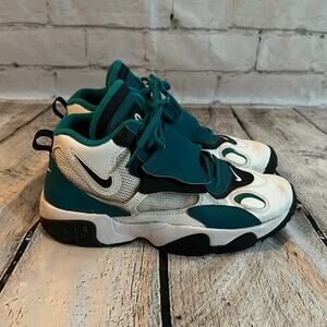 C22 Nike Air Speed Turf Youth White and Teal Sneakers, size Y6.5, Pre-owned